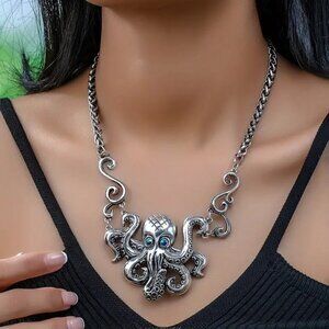 Octopus NEW Necklace Looks Like a Nice Vintage Piece, but is NEW